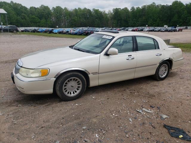 lincoln towncar 2000 1lnhm83w2yy831840