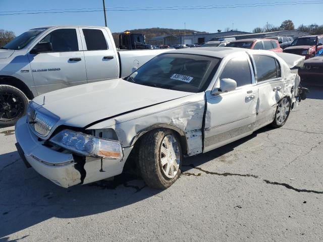 lincoln town car c 2003 1lnhm83w33y621272