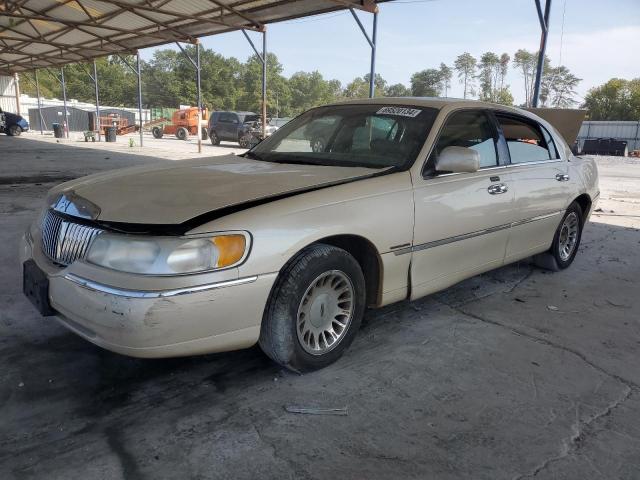 lincoln town car c 2000 1lnhm83w3yy851949