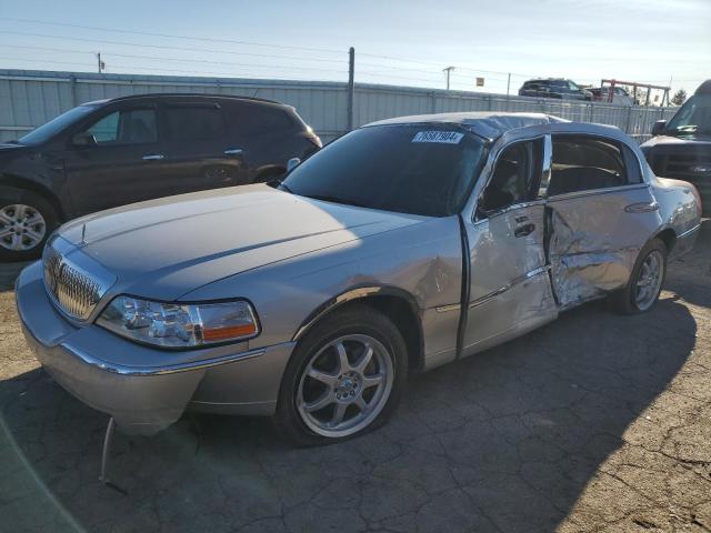 lincoln town car c 2003 1lnhm83w73y636972