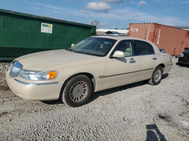 lincoln town car c 2001 1lnhm83w81y706461