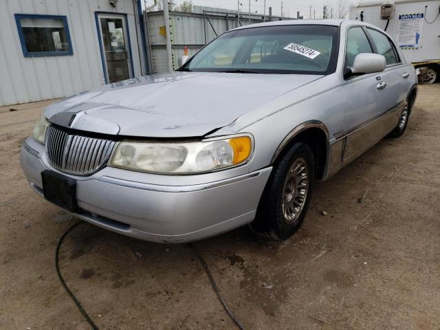 lincoln town car c 2002 1lnhm83w92y623381