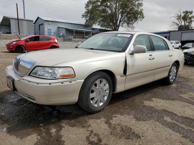 lincoln town car c 2003 1lnhm83w93y686532