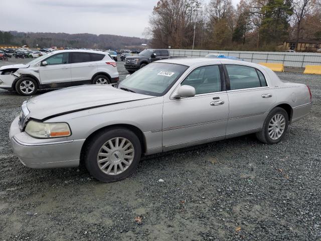 lincoln town car u 2004 1lnhm83w94y687763