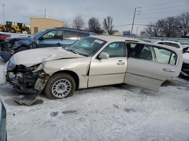 lincoln town car c 2000 1lnhm83wxyy906154