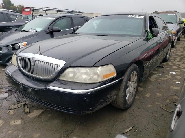 lincoln towncar 2004 1lnhm84w54y637411