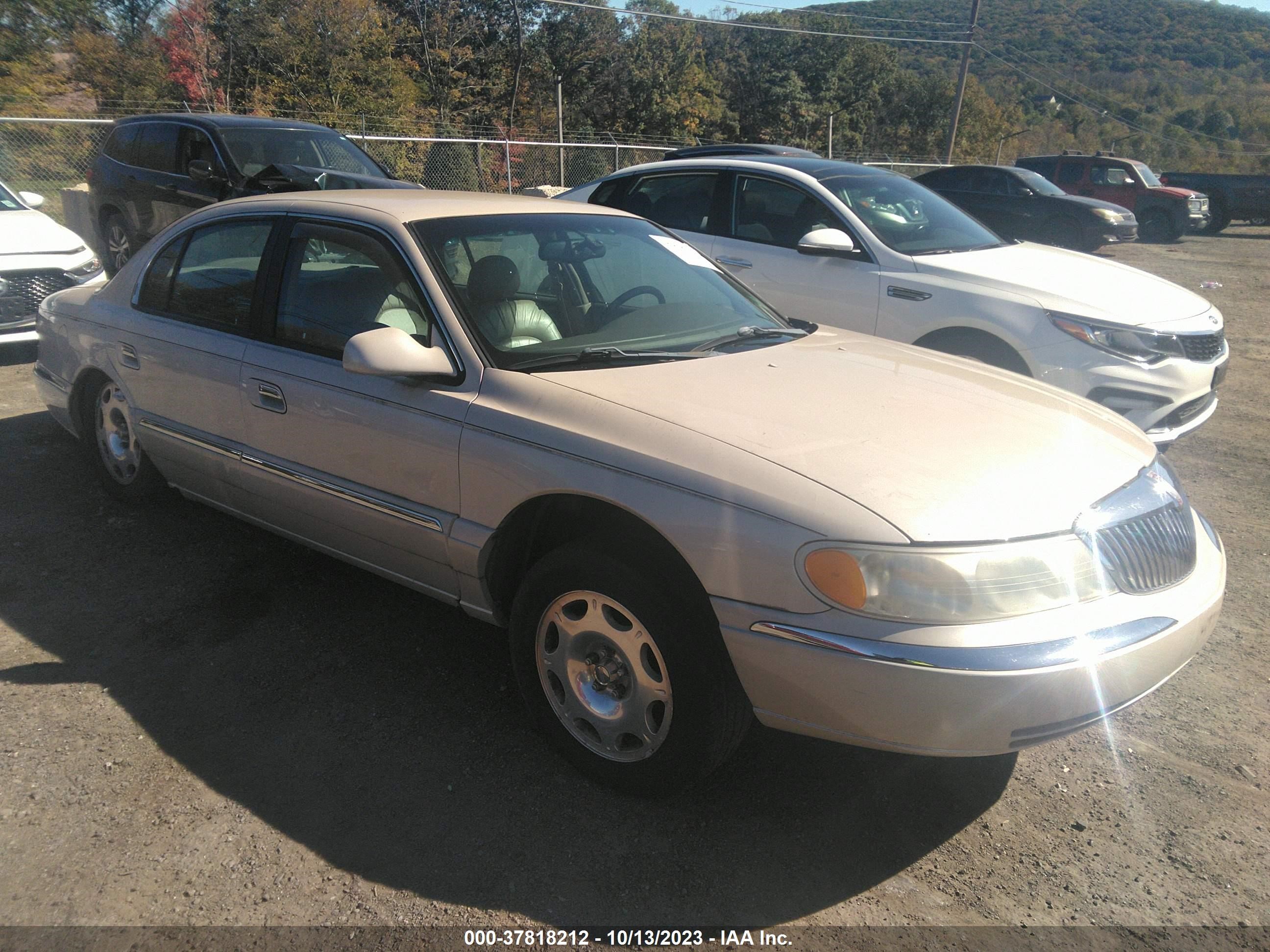 lincoln continental 2001 1lnhm97v21y663131