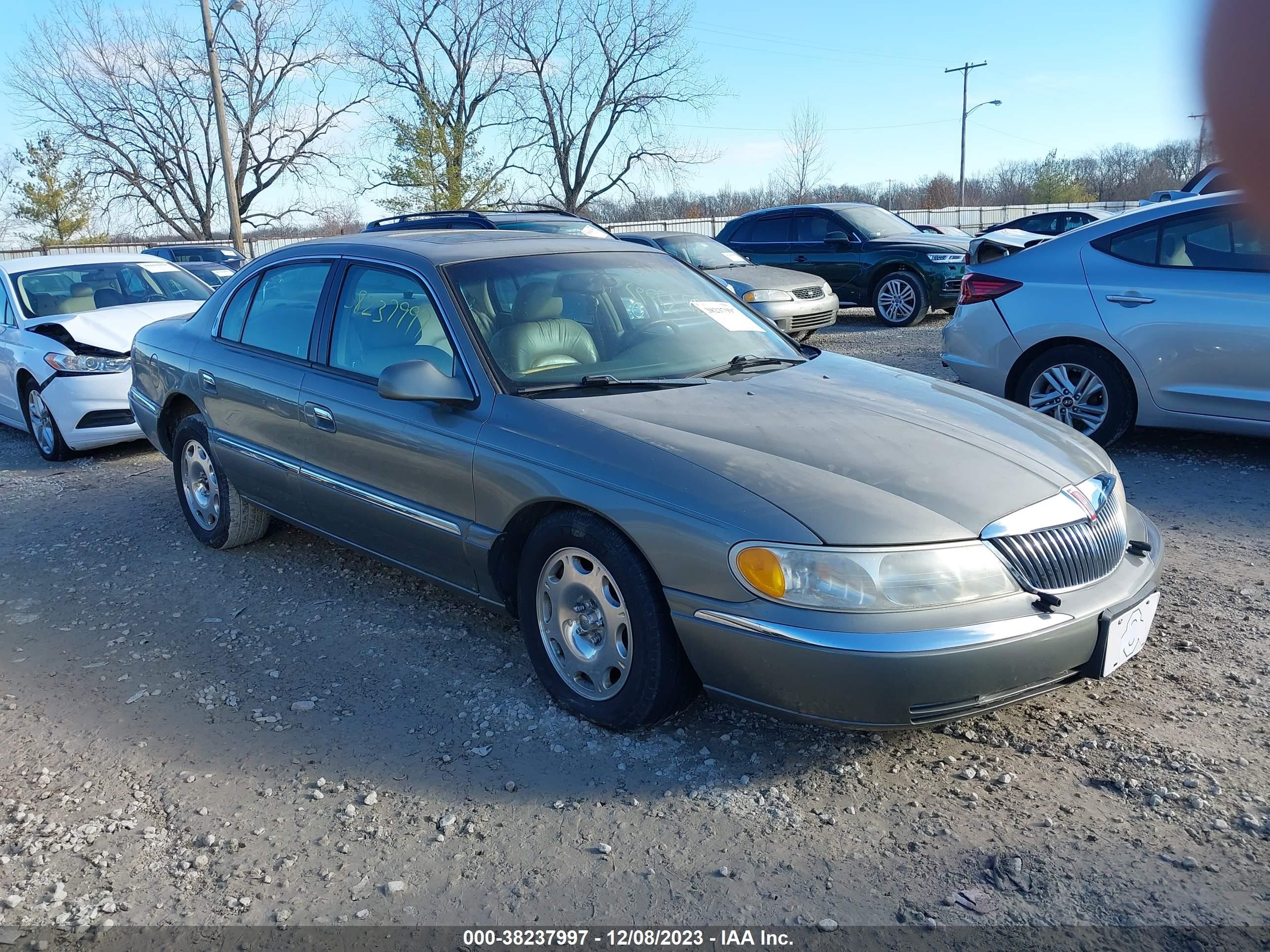 lincoln continental 2000 1lnhm97v8yy801653