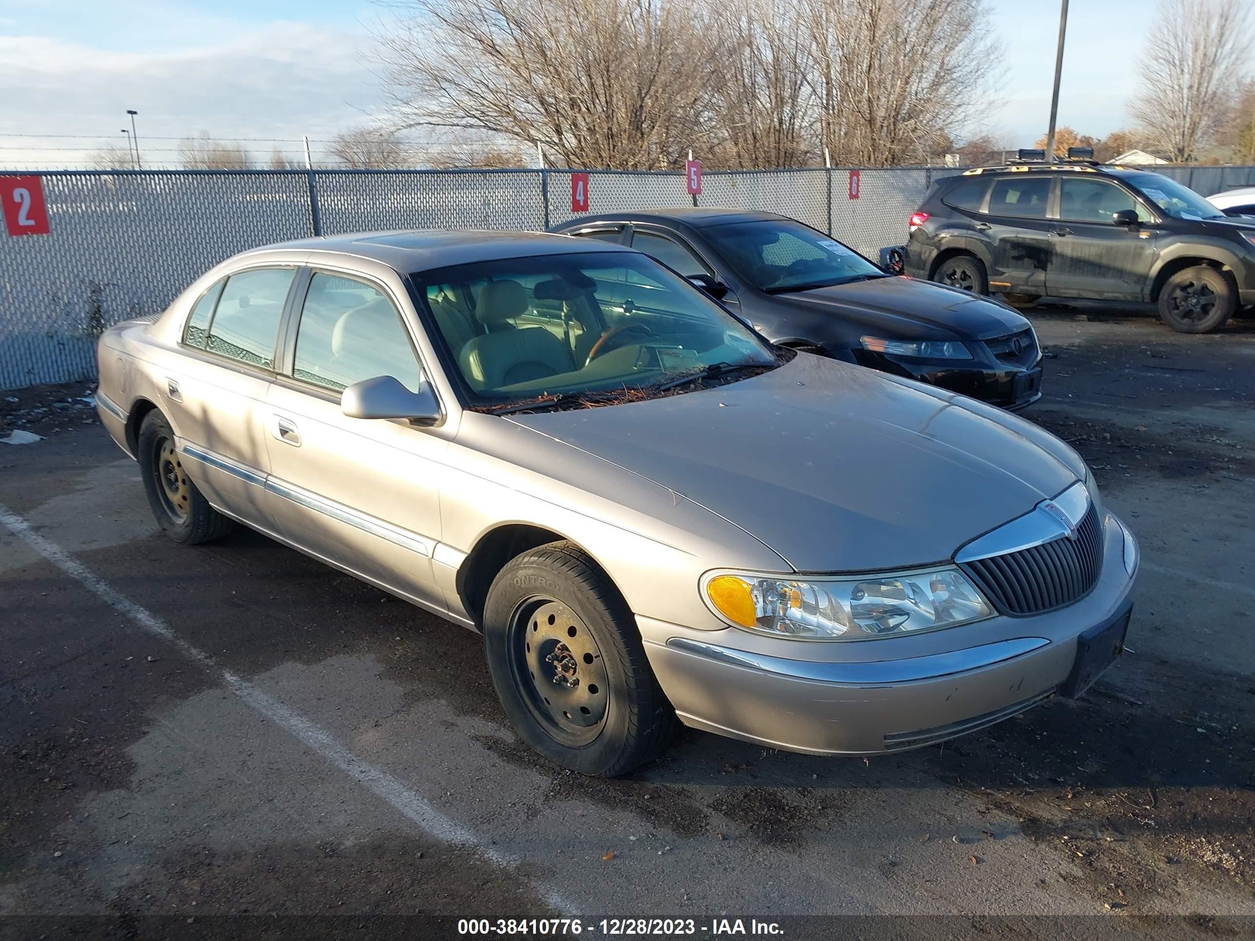 lincoln continental 2002 1lnhm97v92y624201