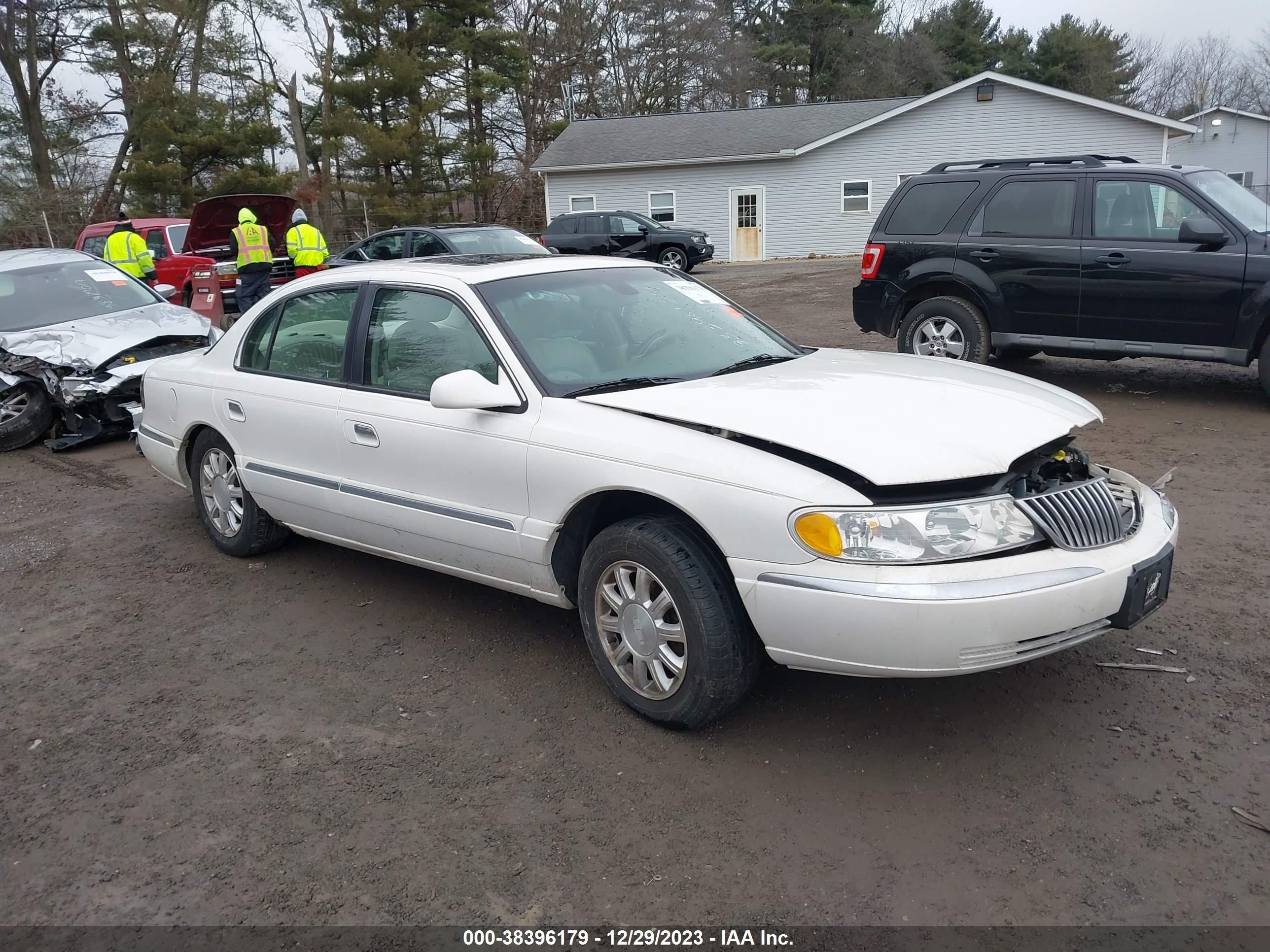 lincoln continental 2002 1lnhm97vx2y680647