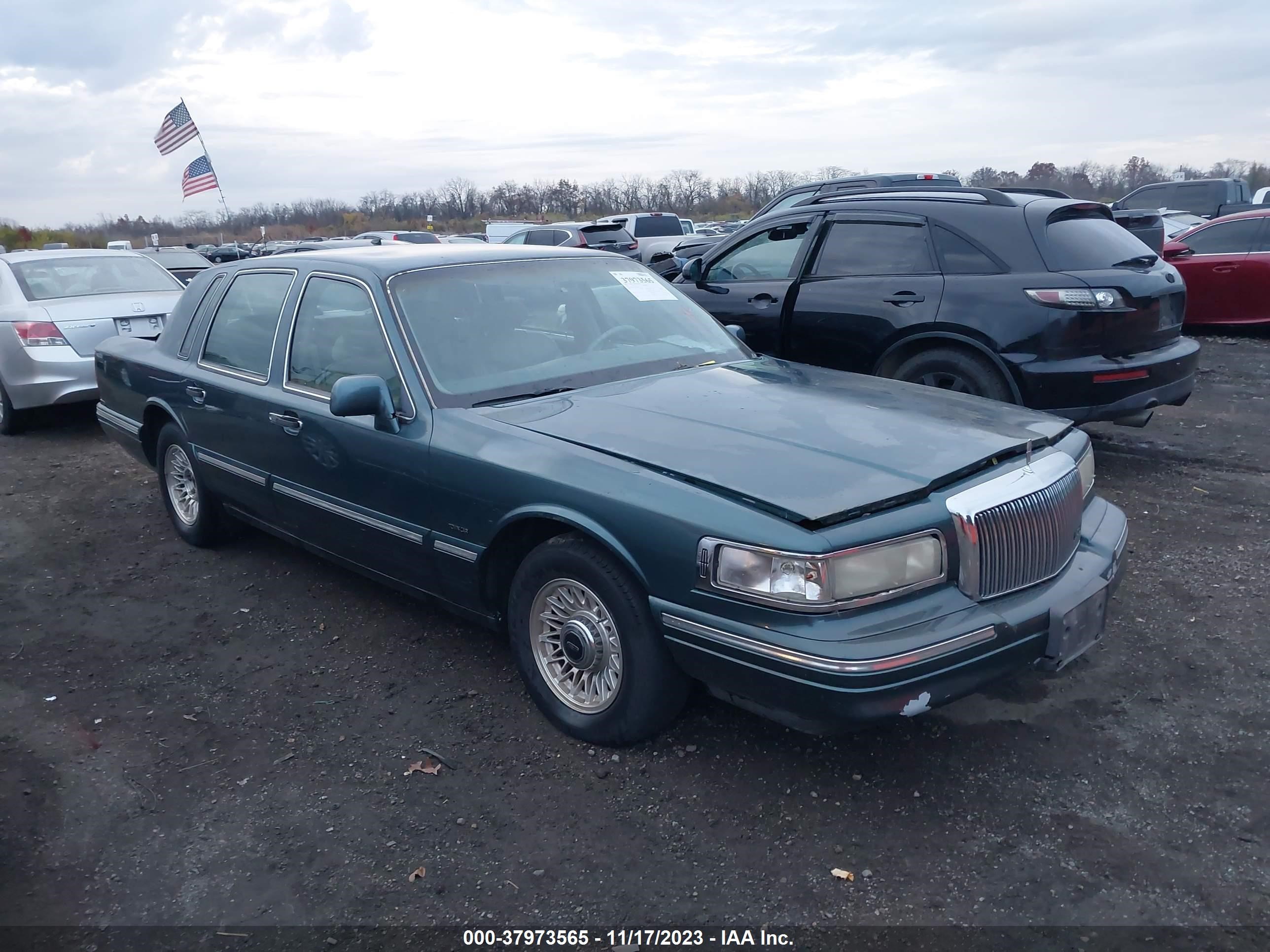 lincoln town car 1995 1lnlm81w2sy714389