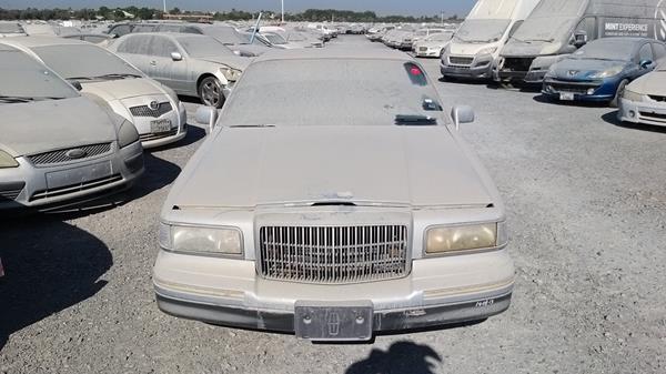 lincoln town car 1995 1lnlm82w6sy609823