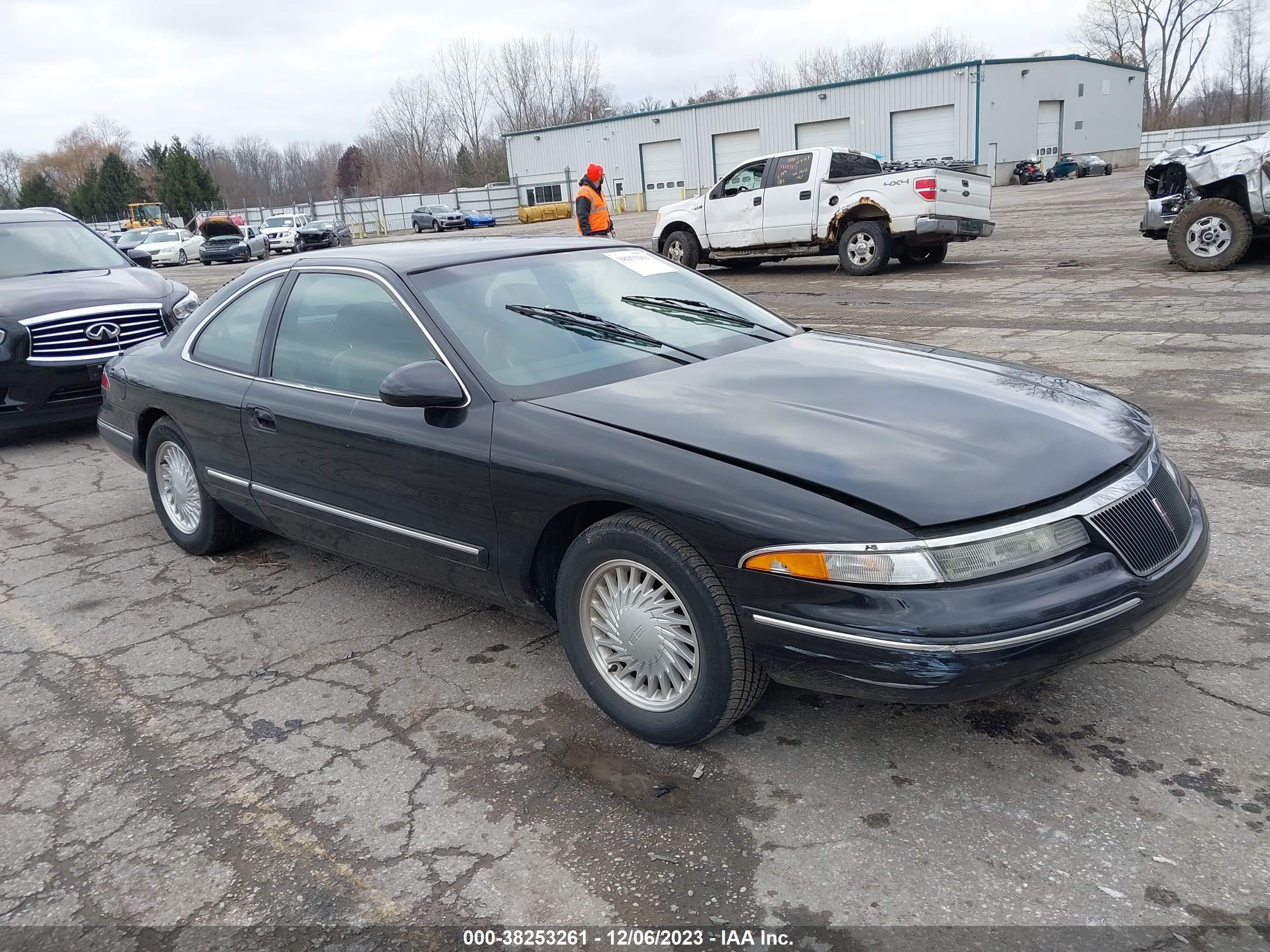 lincoln mark viii 1993 1lnlm91v7py682253