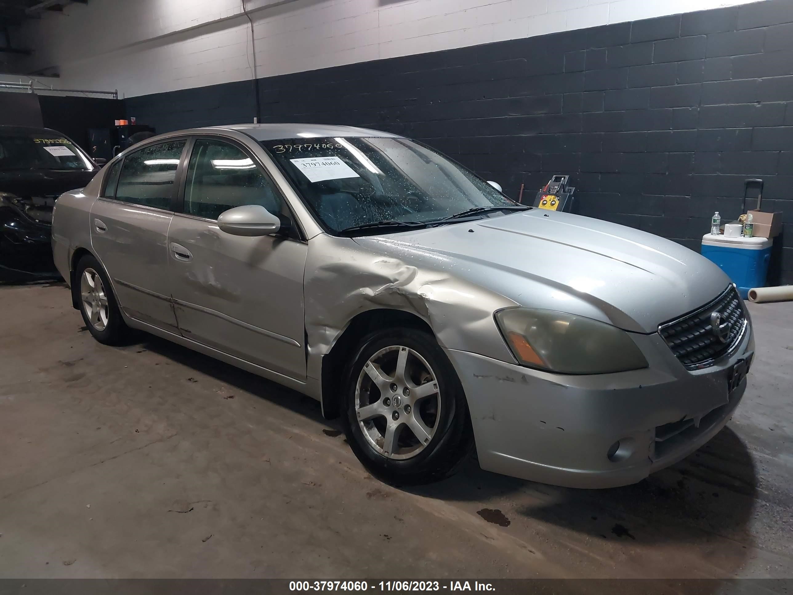 nissan altima 2005 1n4al11d05n405729