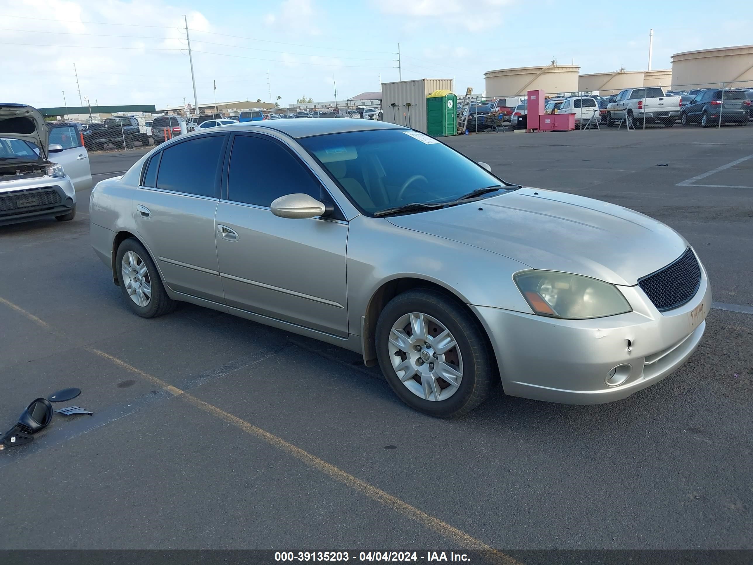 nissan altima 2005 1n4al11d15c384692