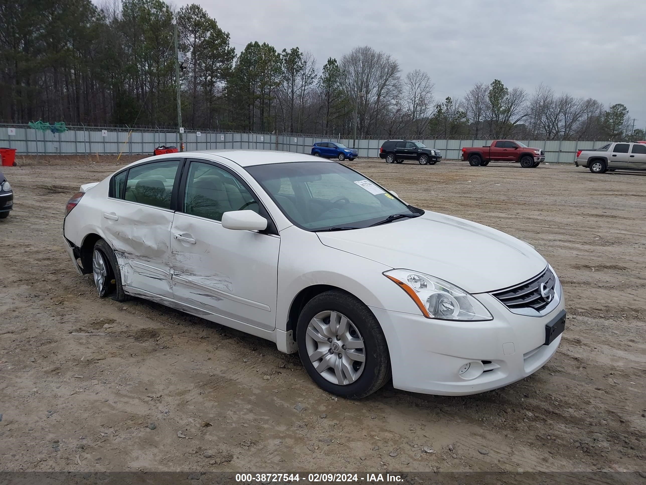 toyota scion 2006 1n4al2ap5ac150260