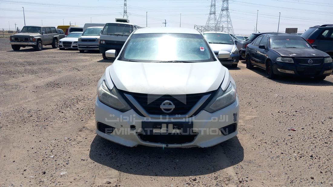 nissan altima 2017 1n4al3a91hc147180