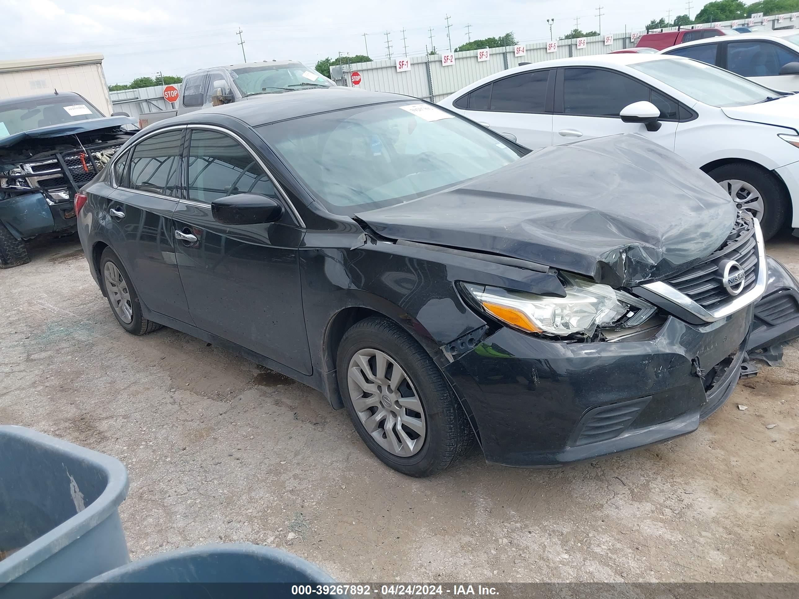 nissan altima 2017 1n4al3ap0hc250430