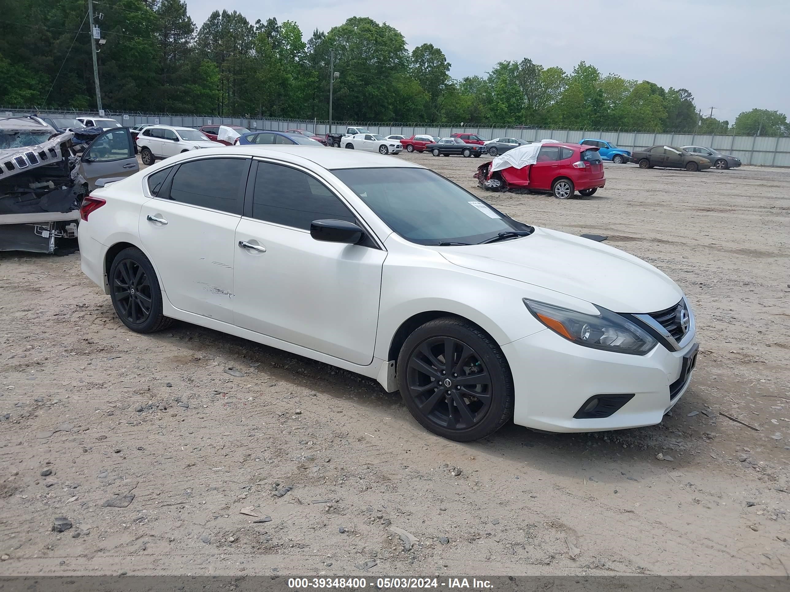 nissan altima 2017 1n4al3ap0hc273867