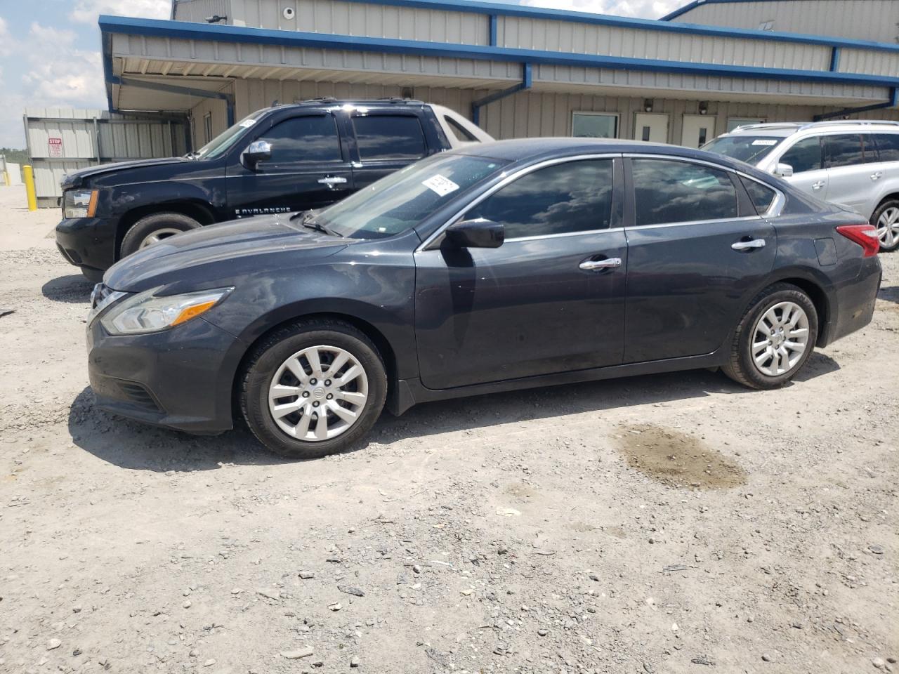 nissan altima 2017 1n4al3ap0hn307830