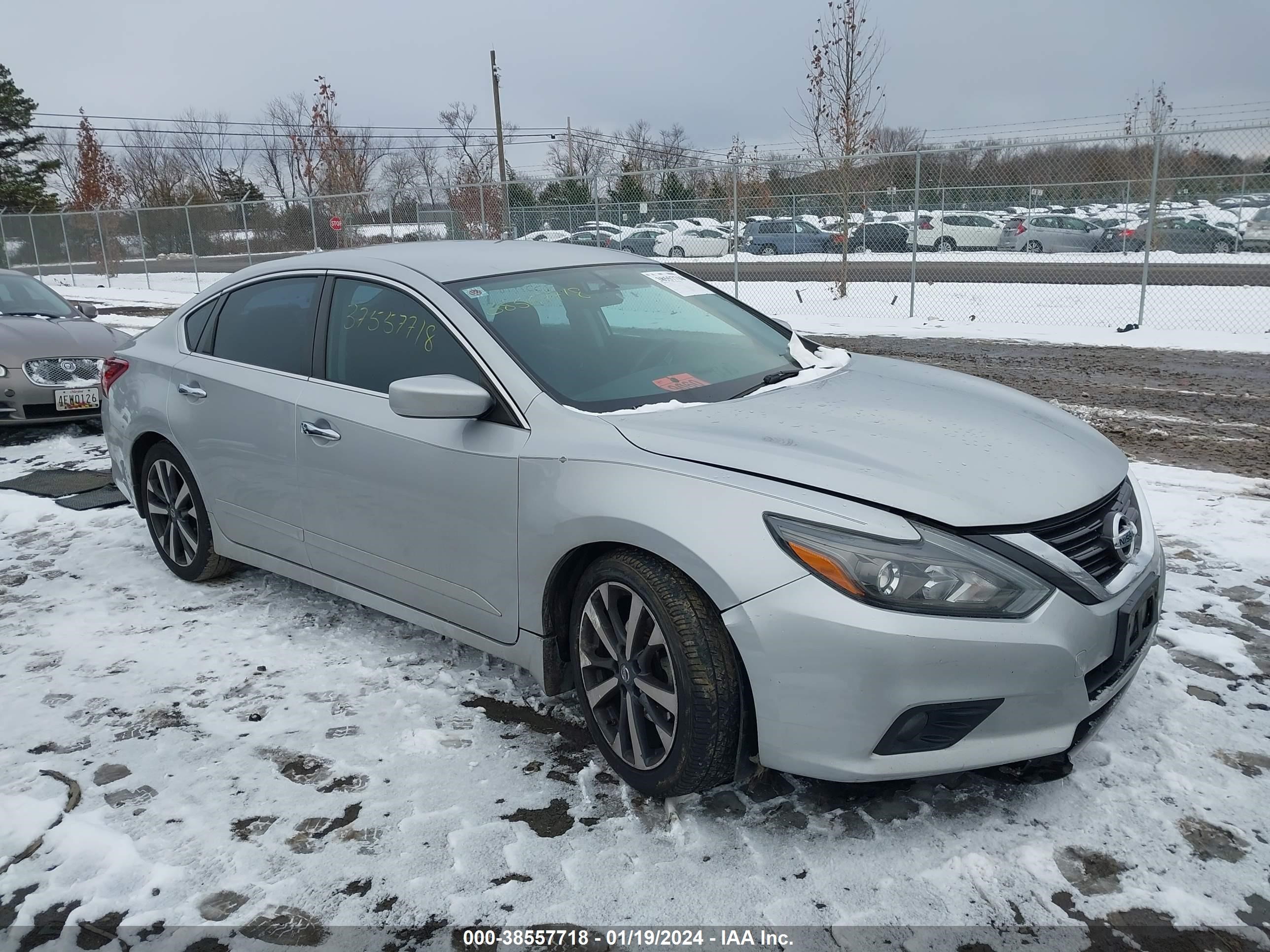 nissan altima 2017 1n4al3ap0hn310596