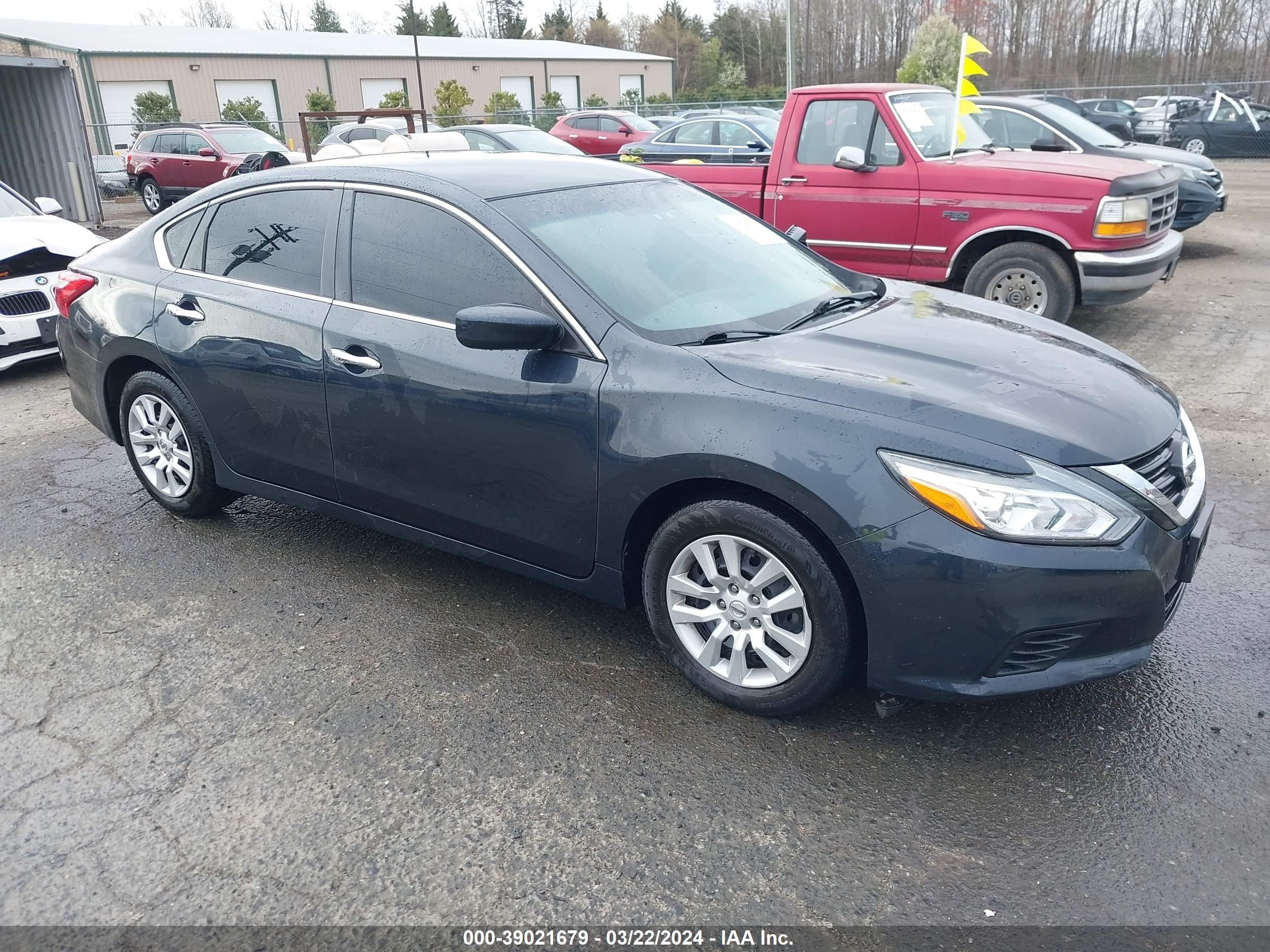 nissan altima 2017 1n4al3ap1hc226878