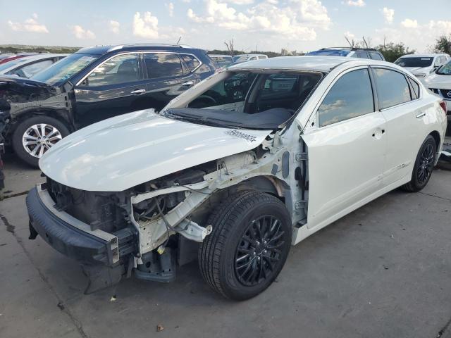 nissan altima 2018 1n4al3ap1jc106004