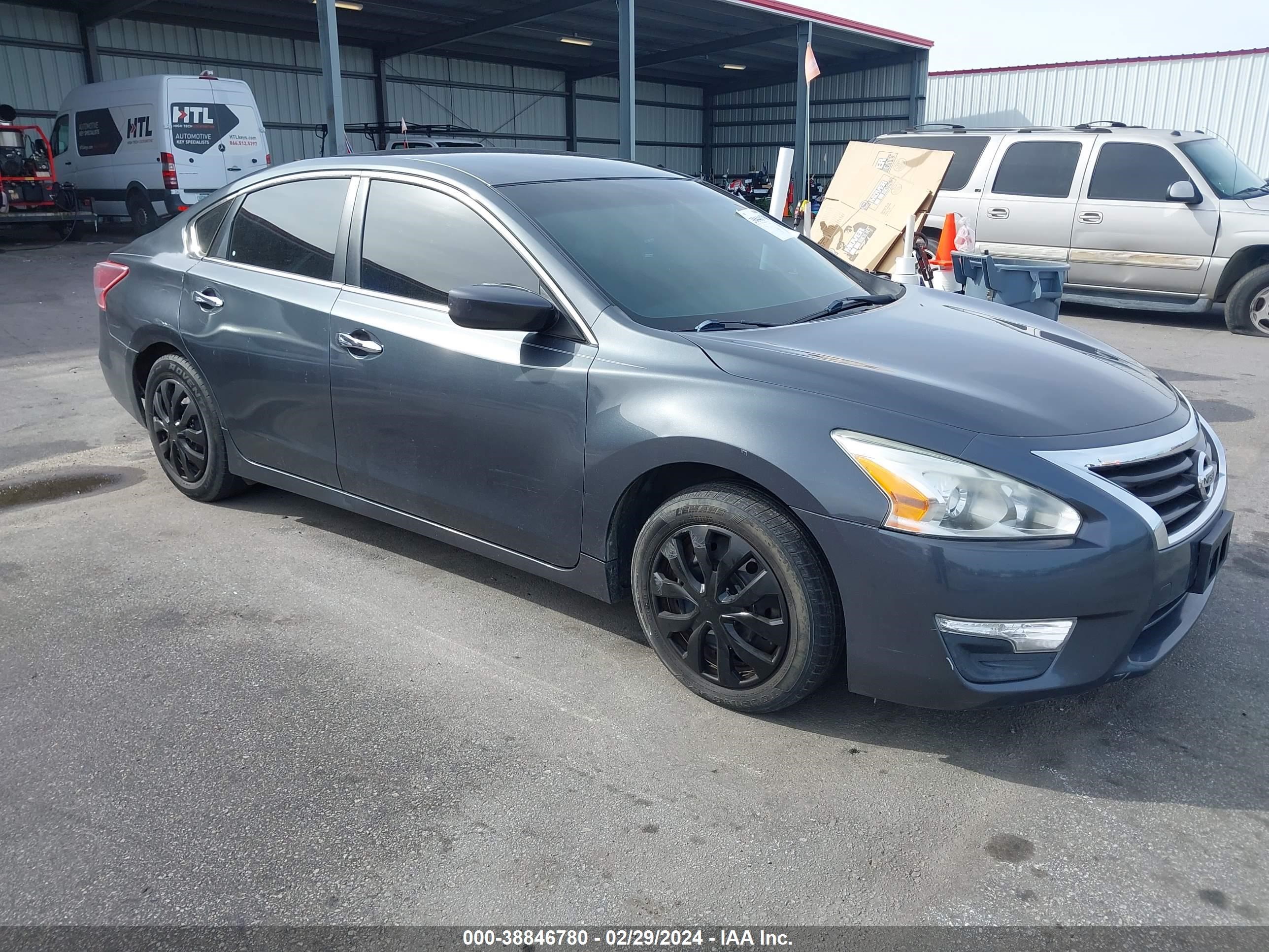 nissan altima 2.5 2013 1n4al3ap2dc172503