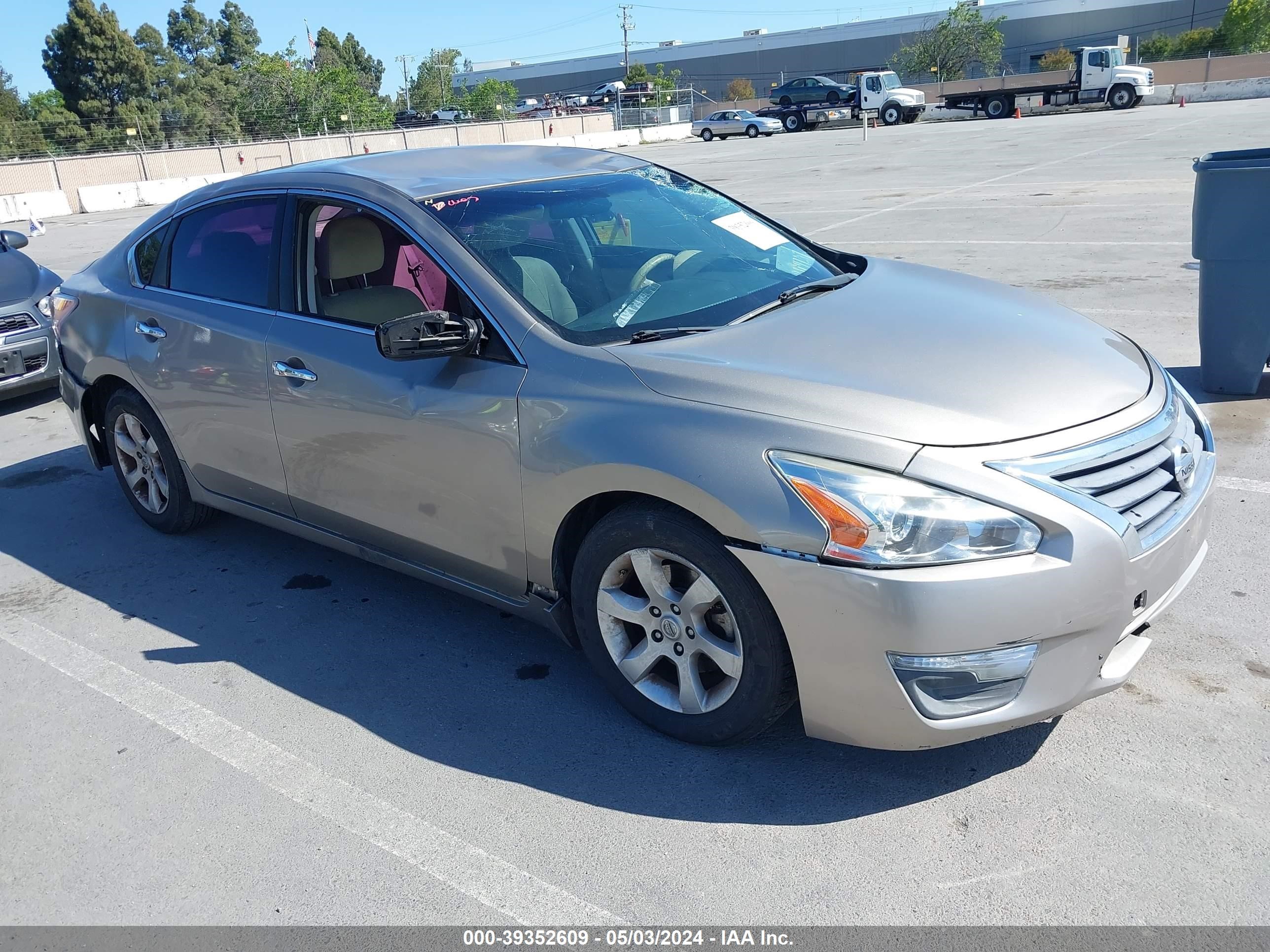 nissan altima 2014 1n4al3ap2ec412683