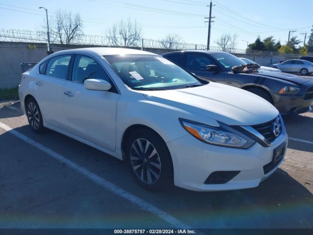 nissan altima 2017 1n4al3ap2hc117247