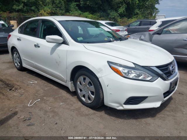 nissan altima 2017 1n4al3ap2hc130645