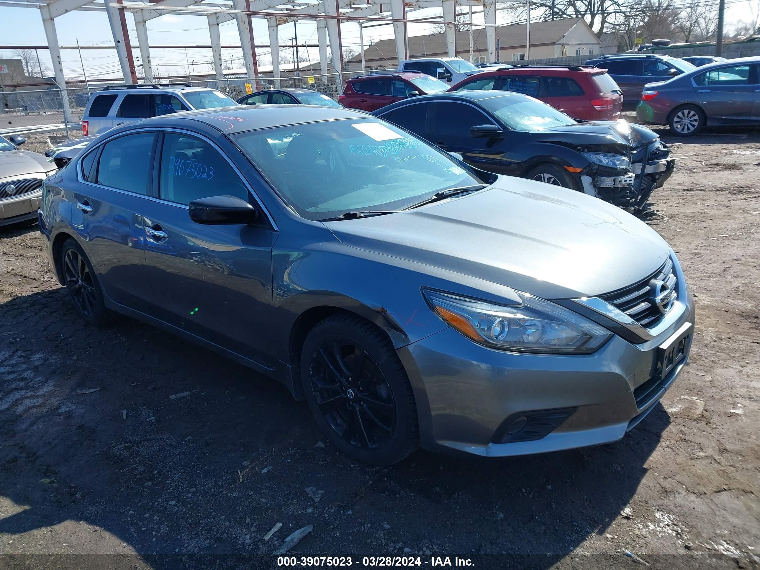 nissan altima 2017 1n4al3ap2hc256892