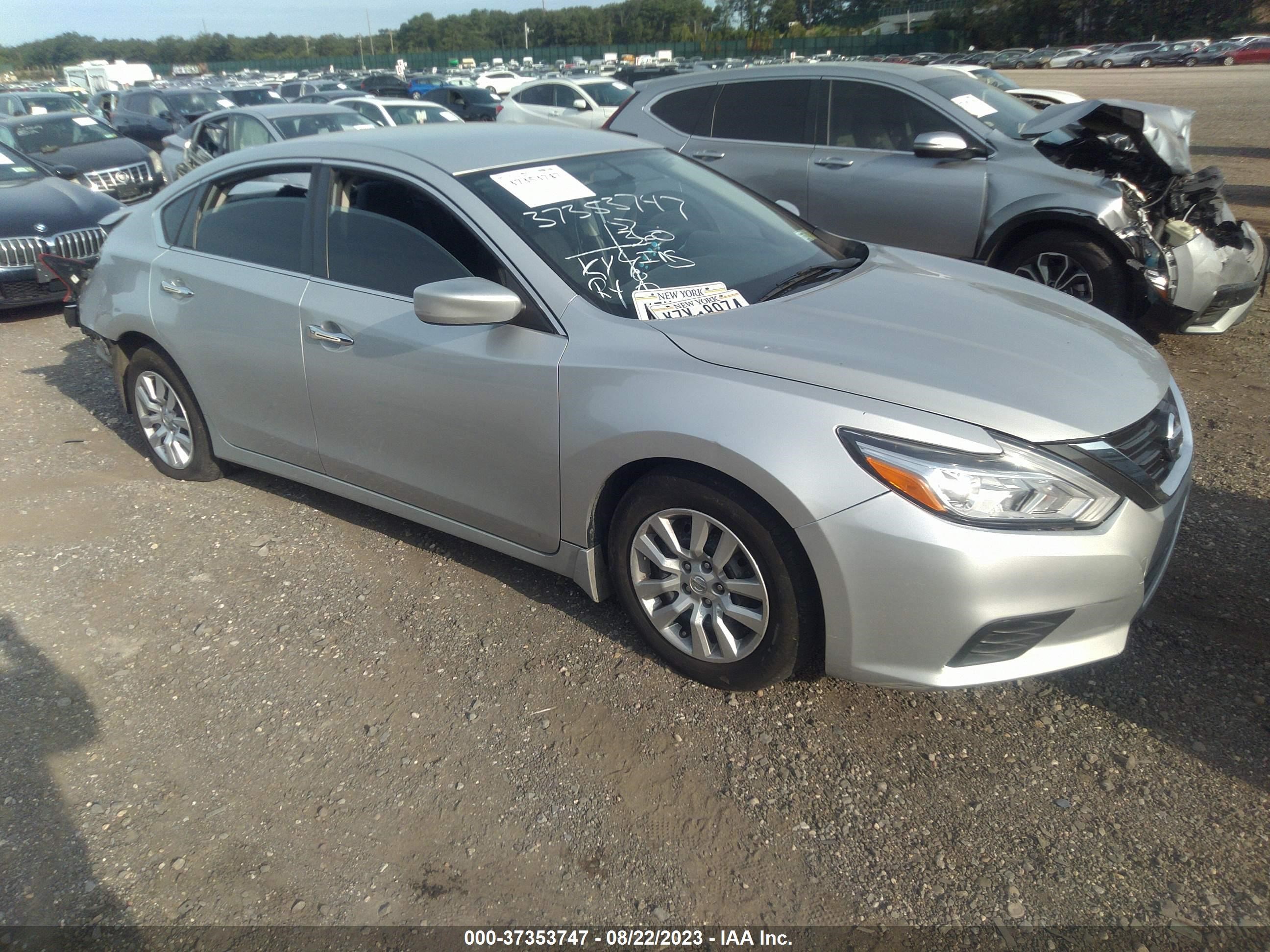 nissan altima 2017 1n4al3ap2hc268413