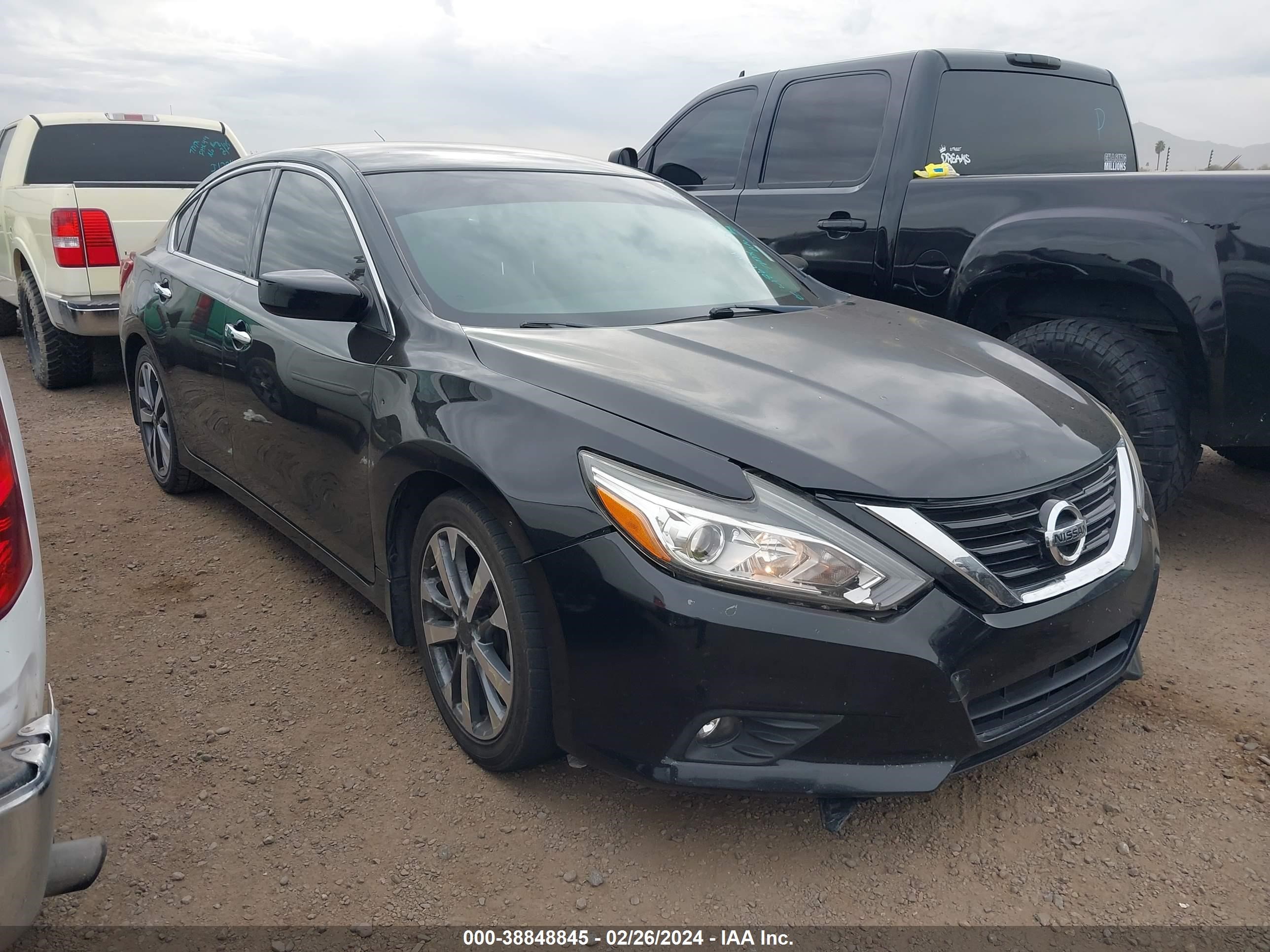 nissan altima 2017 1n4al3ap2hc486044