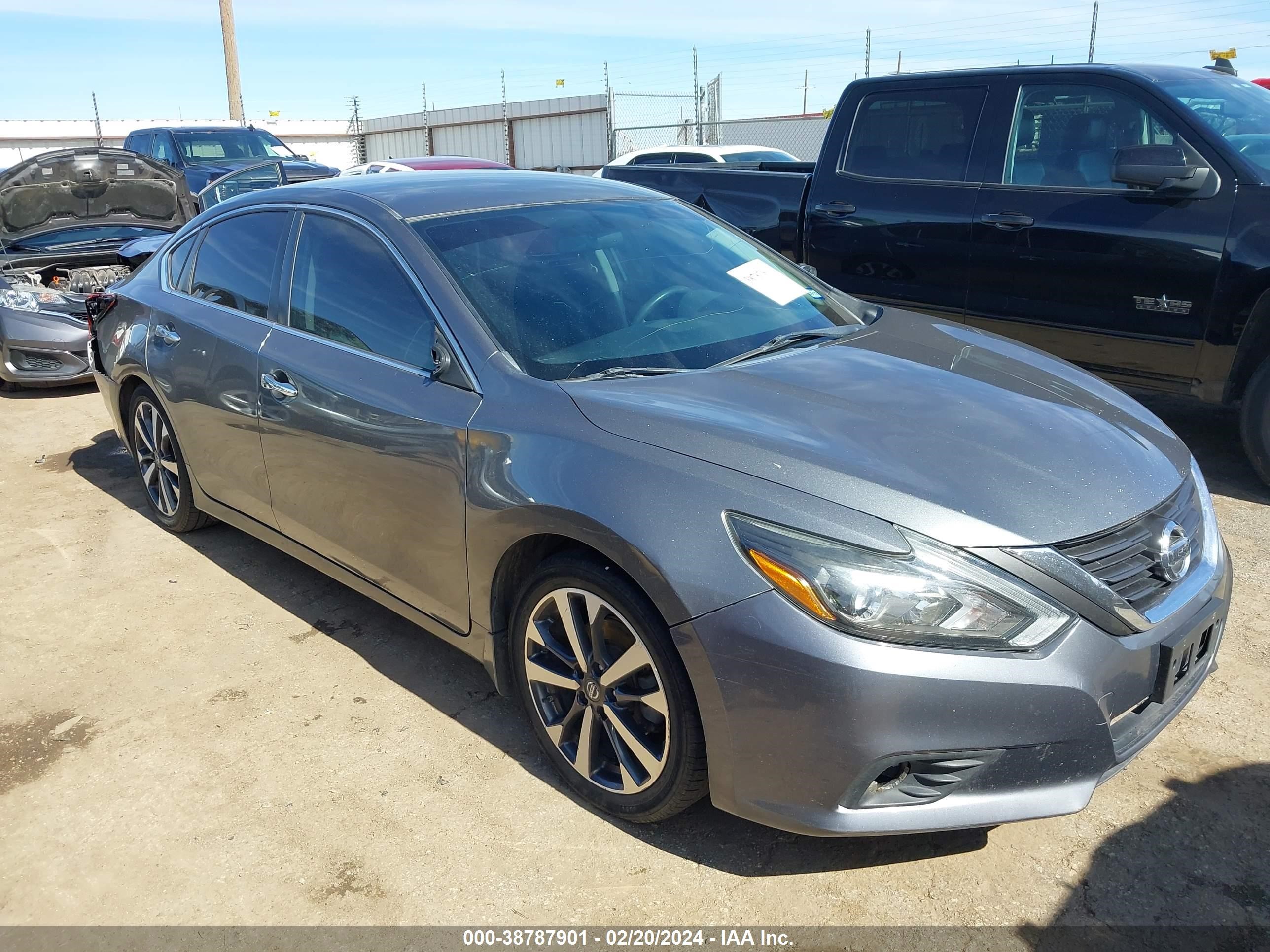 nissan altima 2017 1n4al3ap2hn308994