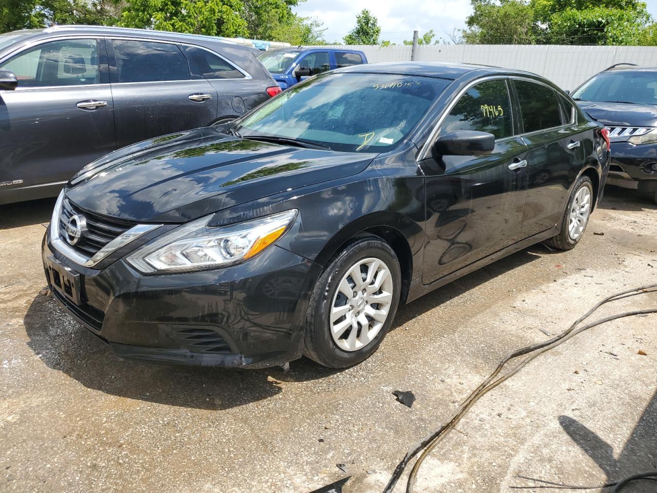 nissan altima 2017 1n4al3ap2hn318490