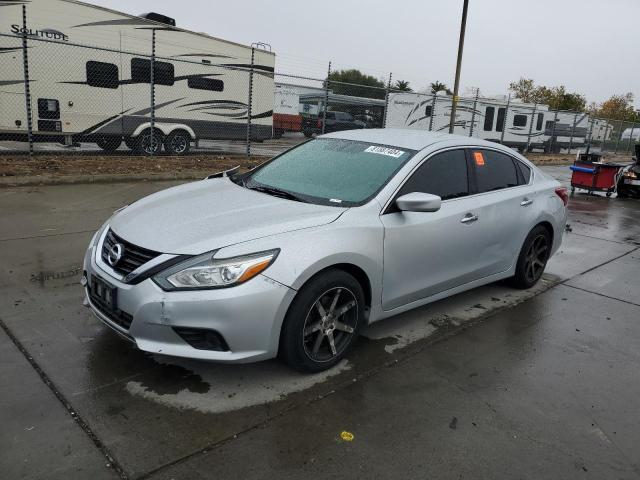 nissan altima 2.5 2018 1n4al3ap2jc119473