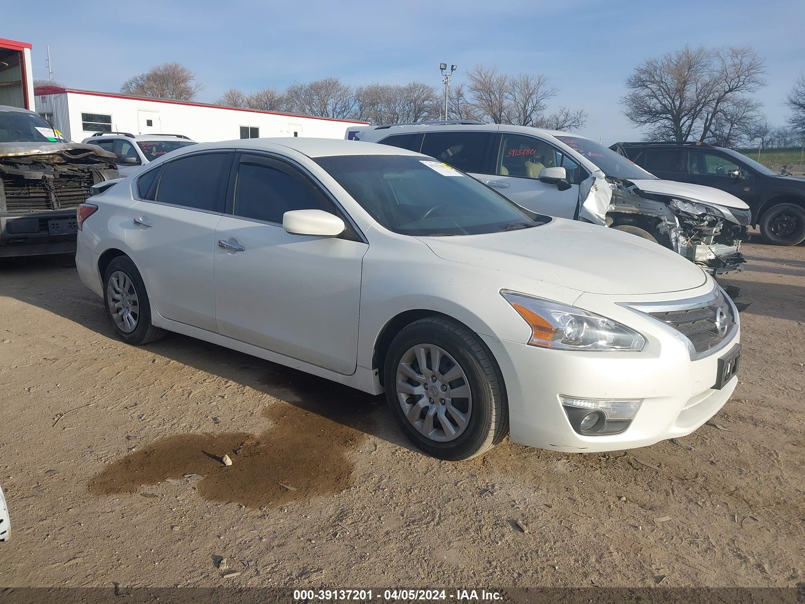 nissan altima 2014 1n4al3ap3en373851