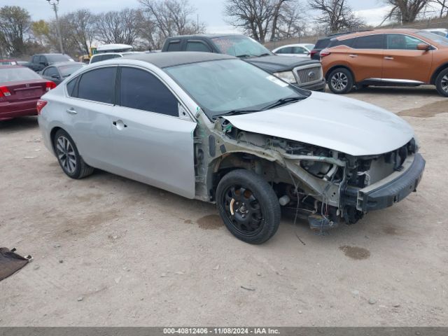 nissan altima 2017 1n4al3ap3hc115829