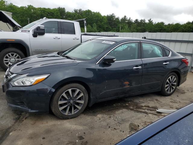 nissan altima 2017 1n4al3ap3hc131836