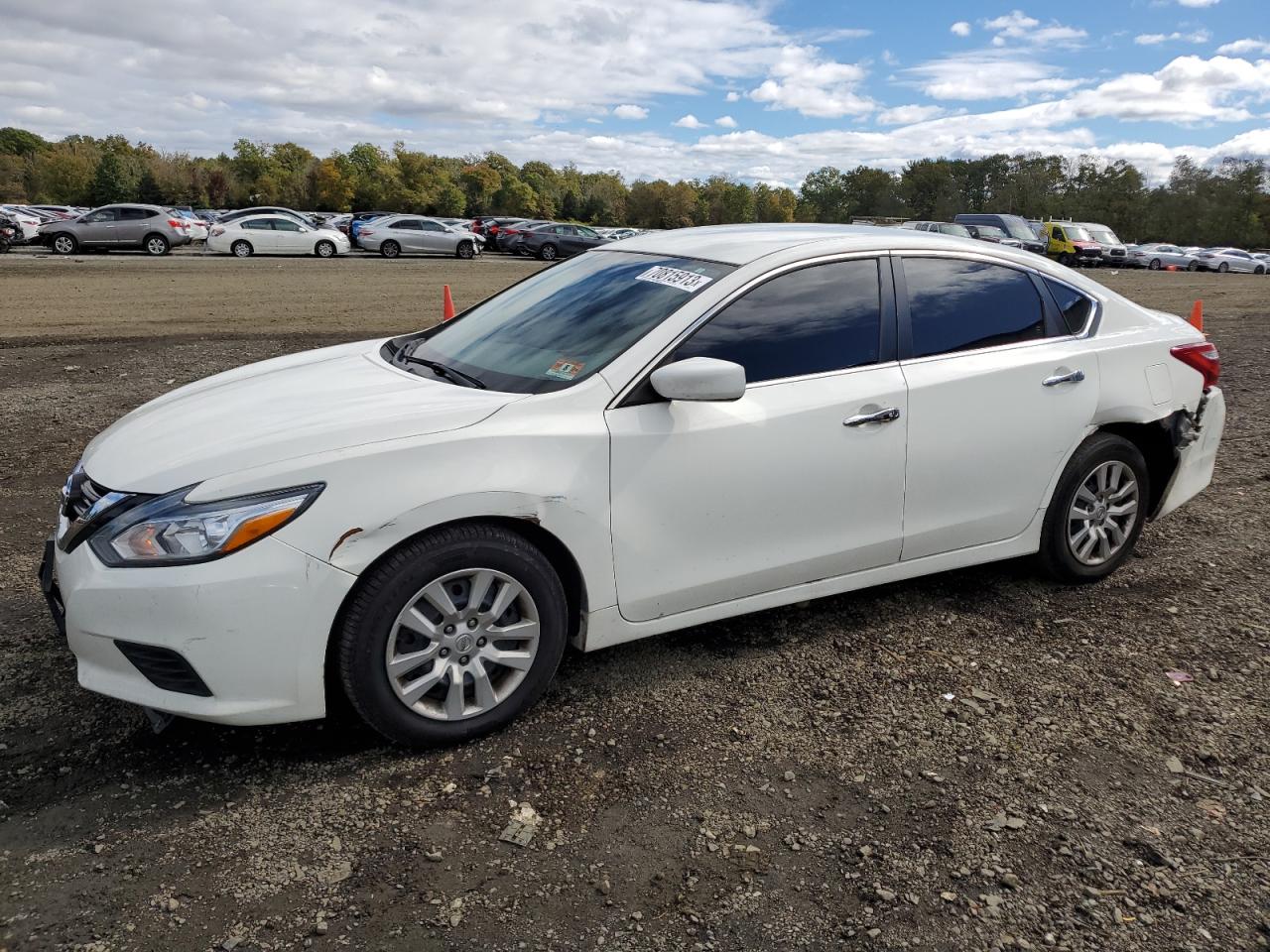 nissan altima 2017 1n4al3ap3hc148328