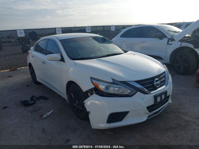 nissan altima 2017 1n4al3ap3hc152685