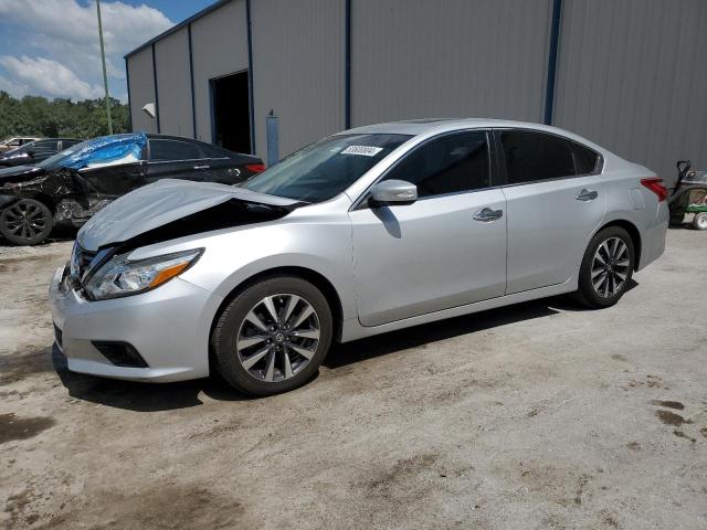 nissan altima 2017 1n4al3ap3hc205403