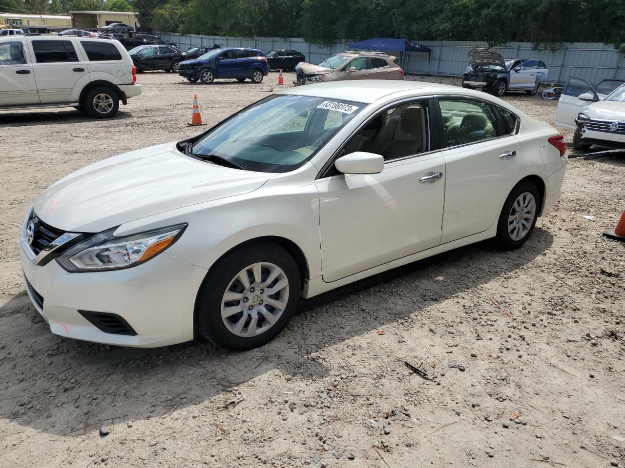 nissan altima 2017 1n4al3ap3hc209046