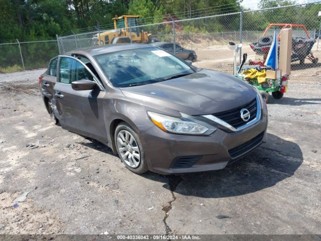 nissan altima 2017 1n4al3ap3hn308115