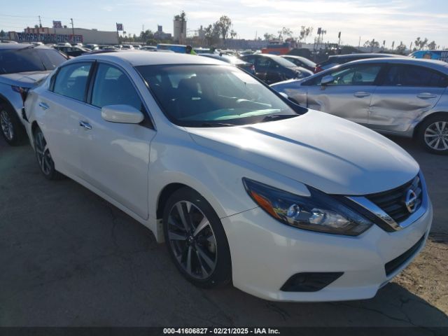 nissan altima 2017 1n4al3ap3hn323472