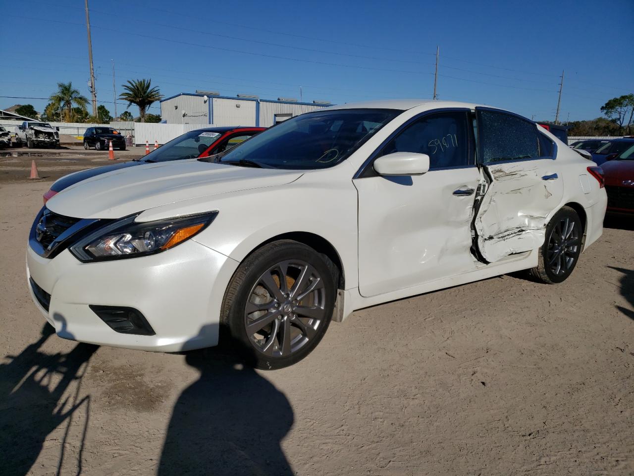 nissan altima 2018 1n4al3ap3jc170769