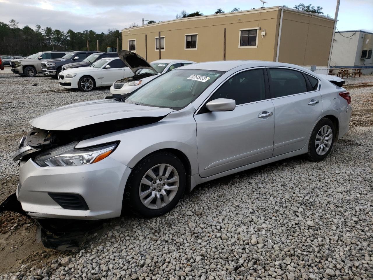 nissan altima 2018 1n4al3ap3jc260617