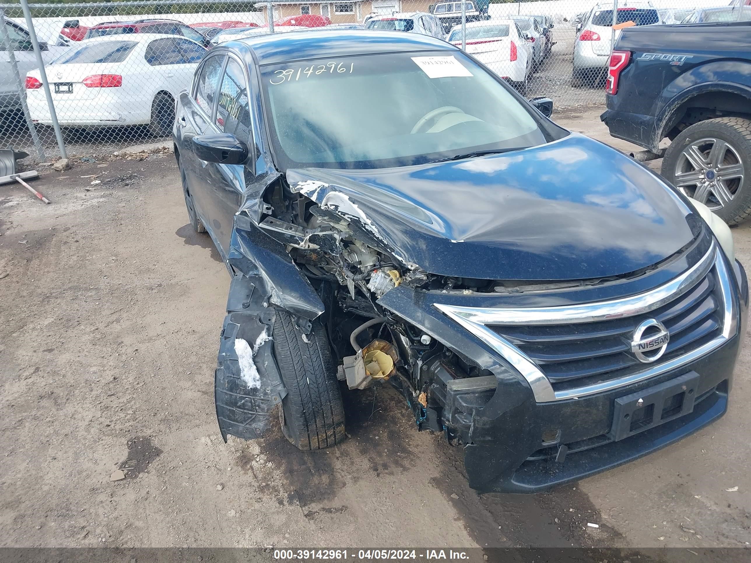 nissan altima 2015 1n4al3ap4fc280351