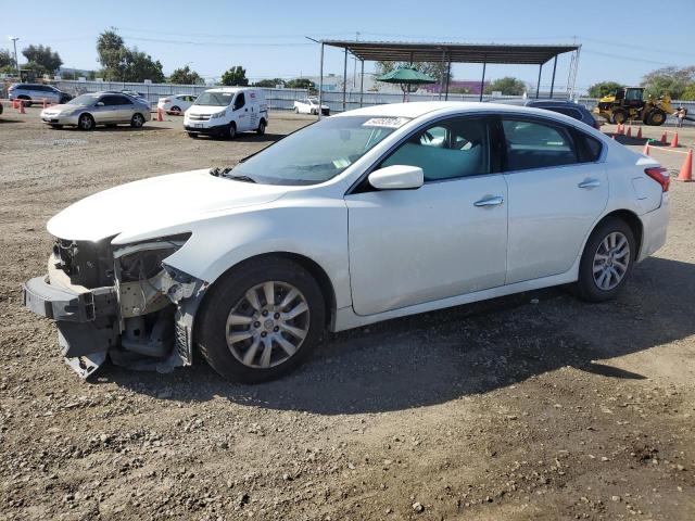 nissan altima 2017 1n4al3ap4hc135443